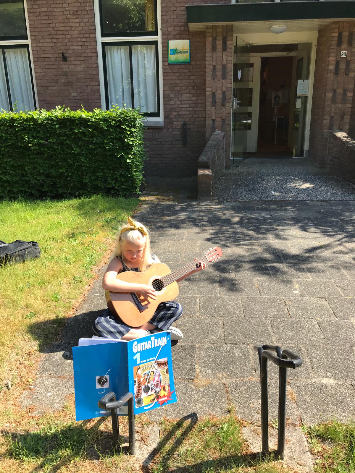 Veel Lessen Weer Op Locatie